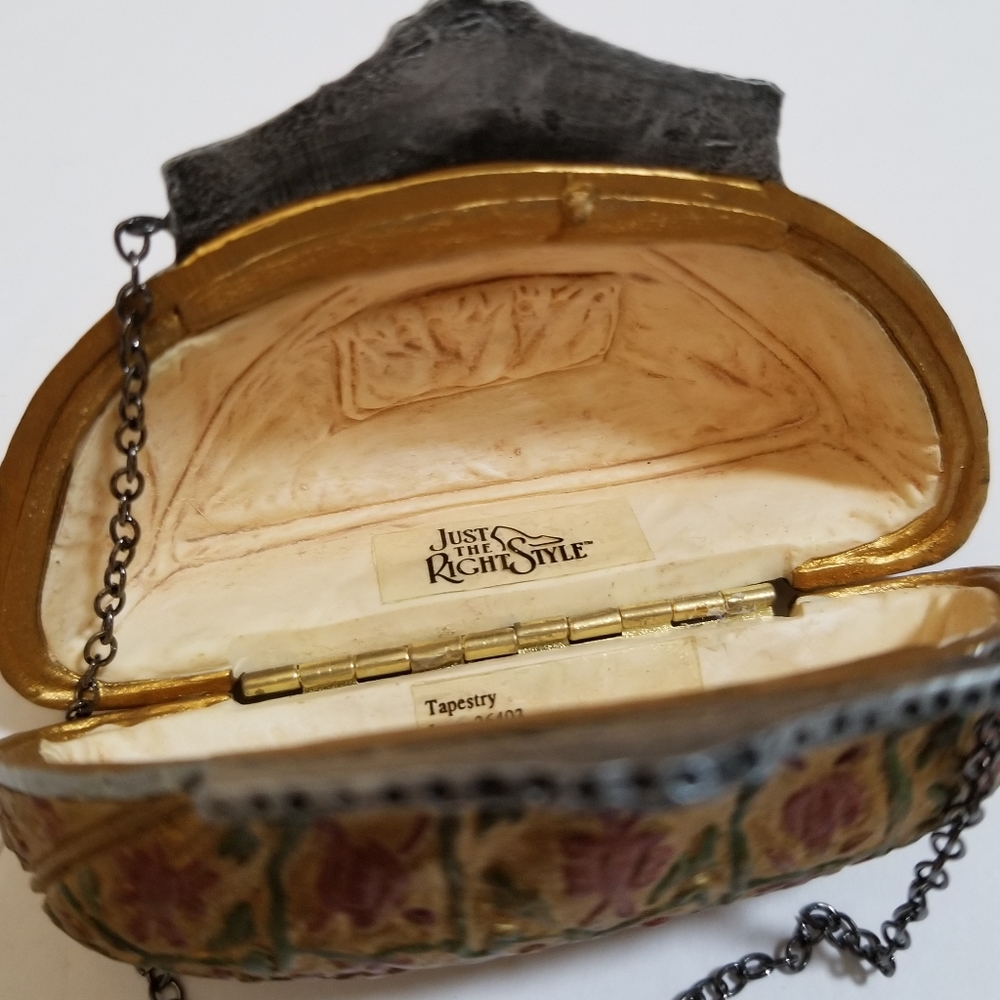 *-Just the Right Style by Raine Tapestry Purse - Picture 2 of 7